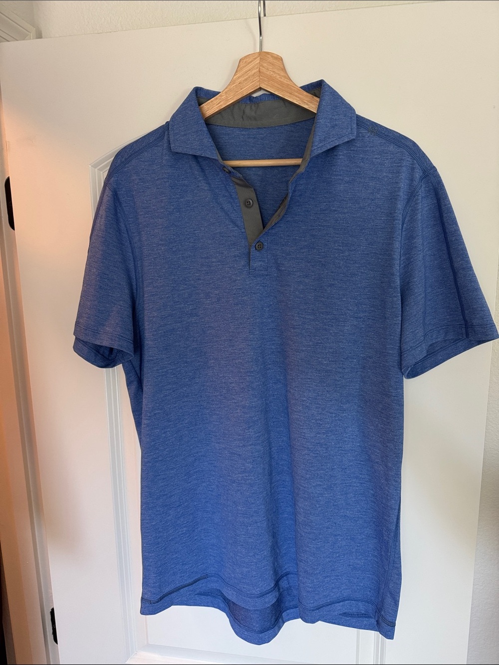 lululemon athletica Men's Heathered Blue Polo